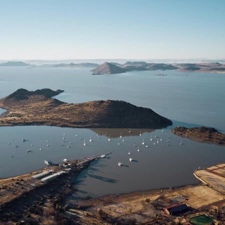 Karoo Queen Houseboat Gariep Dam Εξωτερικό φωτογραφία